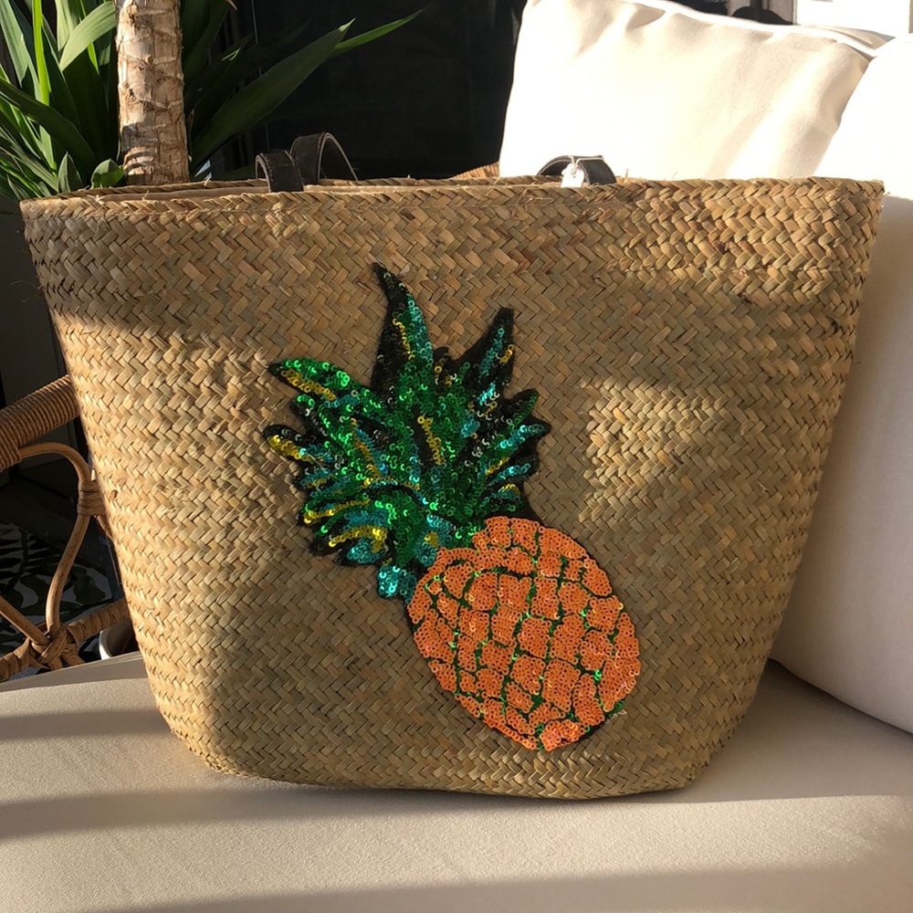 ✨ Sequin pineapple woven straw tote ✨